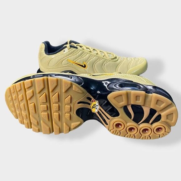 Nike Air Max Plus GS DZ6308-700 Wheat Grass Black Youth size 7Y Womens 8.5 New - Picture 7 of 12